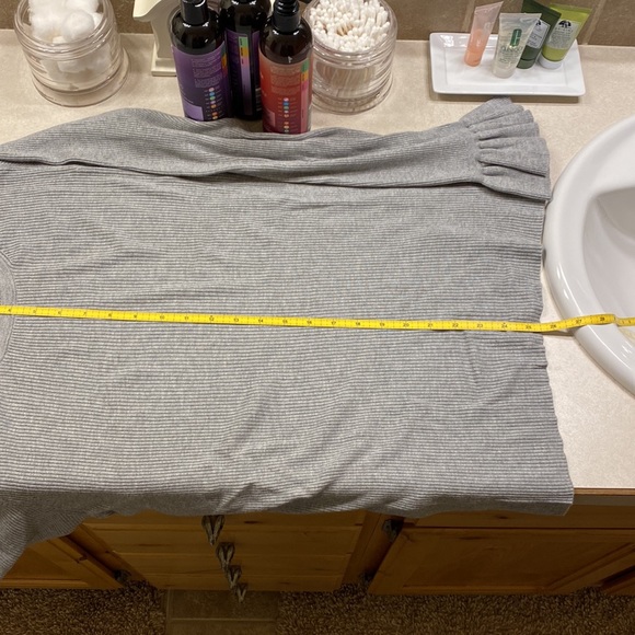 Ann Taylor ruffle sleeve sweater - Picture 7 of 7